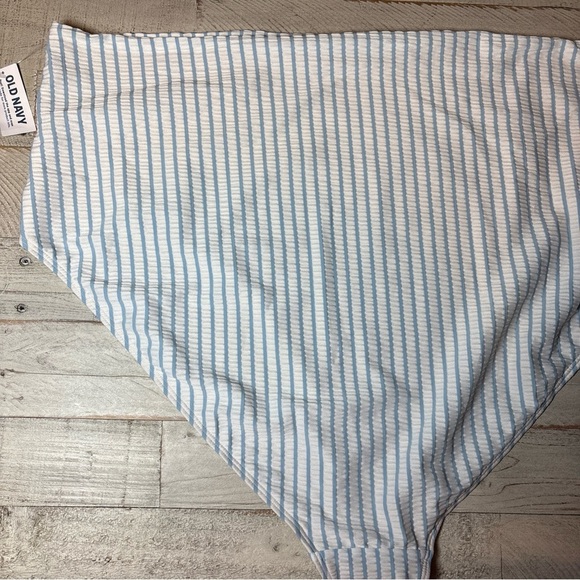 Old Navy Women's Size 4X Striped Bikini Top Adjustable Straps Blue/White NWT! - Picture 8 of 16